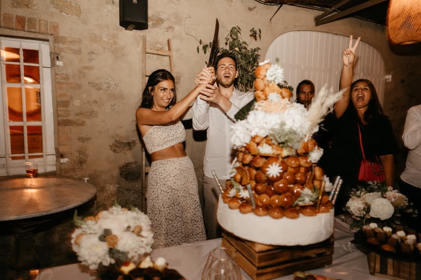 Wedding reception Saint Tropez piece monte wedding cake
