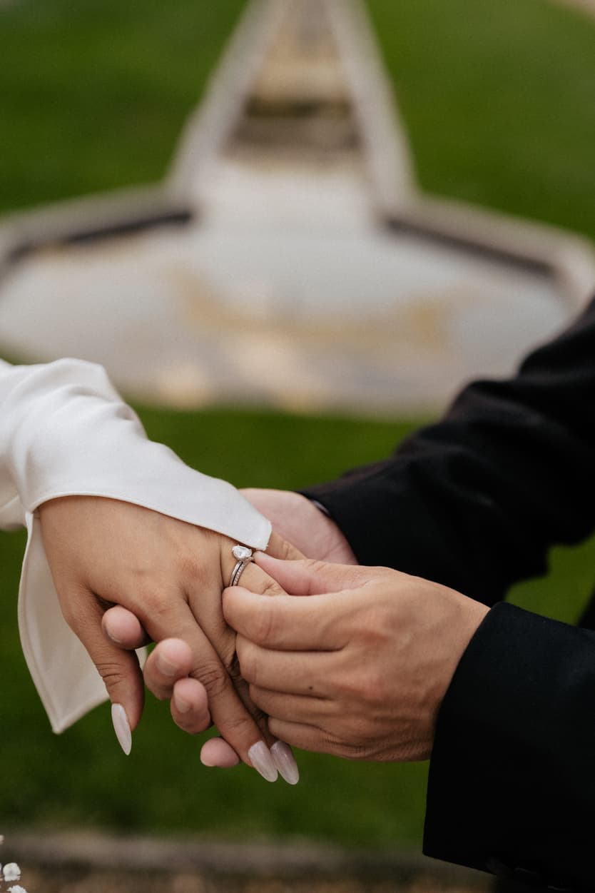 Villa Balbiano garden elopement wedding destination ceremony couple exchanging rings