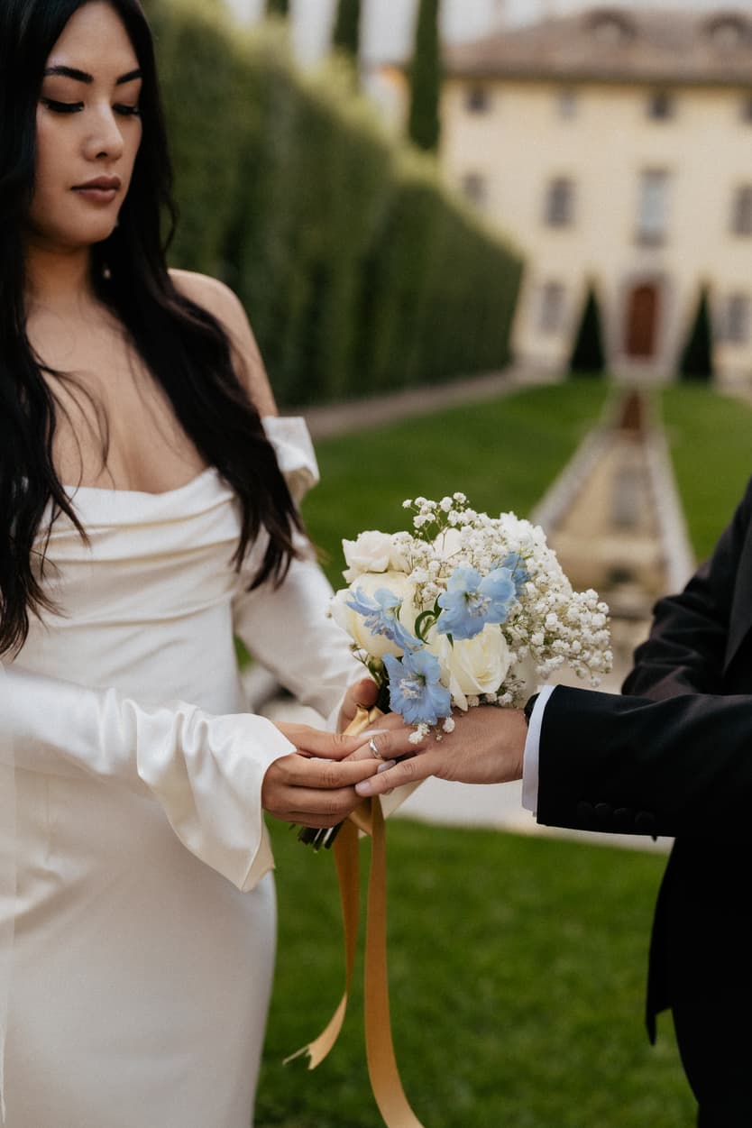 Villa Balbiano garden elopement wedding destination ceremony couple exchanging rings