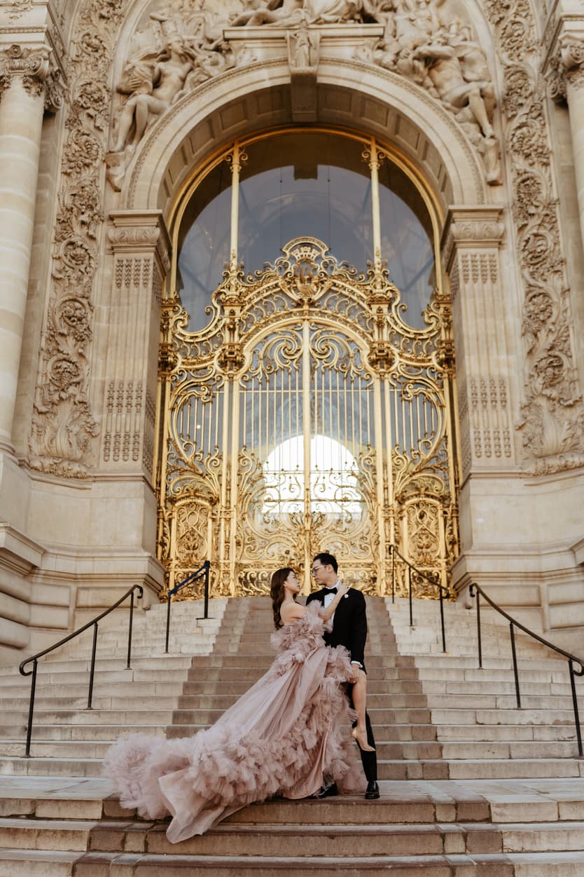 Couples wedding anniversary Photoshoot  Paris golden gate