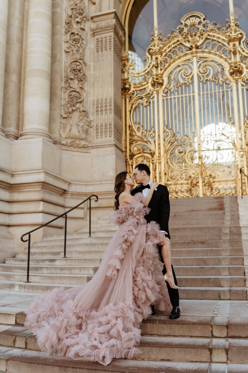 Couples wedding anniversary Photoshoot  Paris golden gate