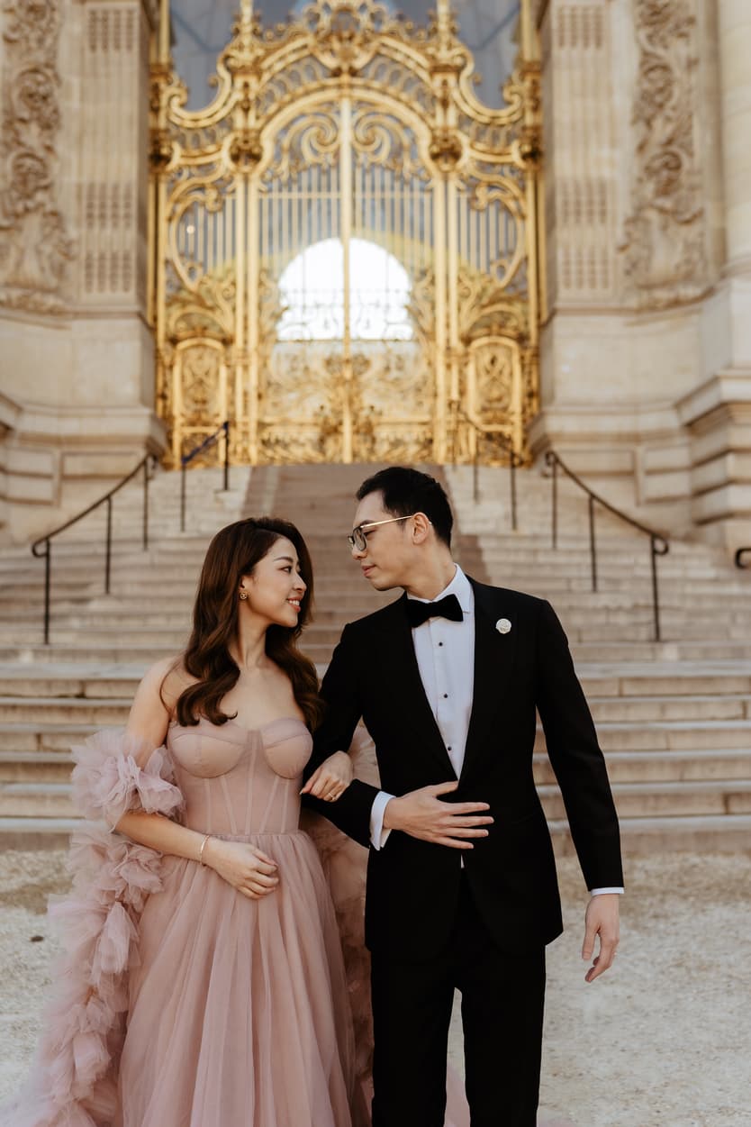 Couples wedding anniversary Photoshoot  Paris golden gate