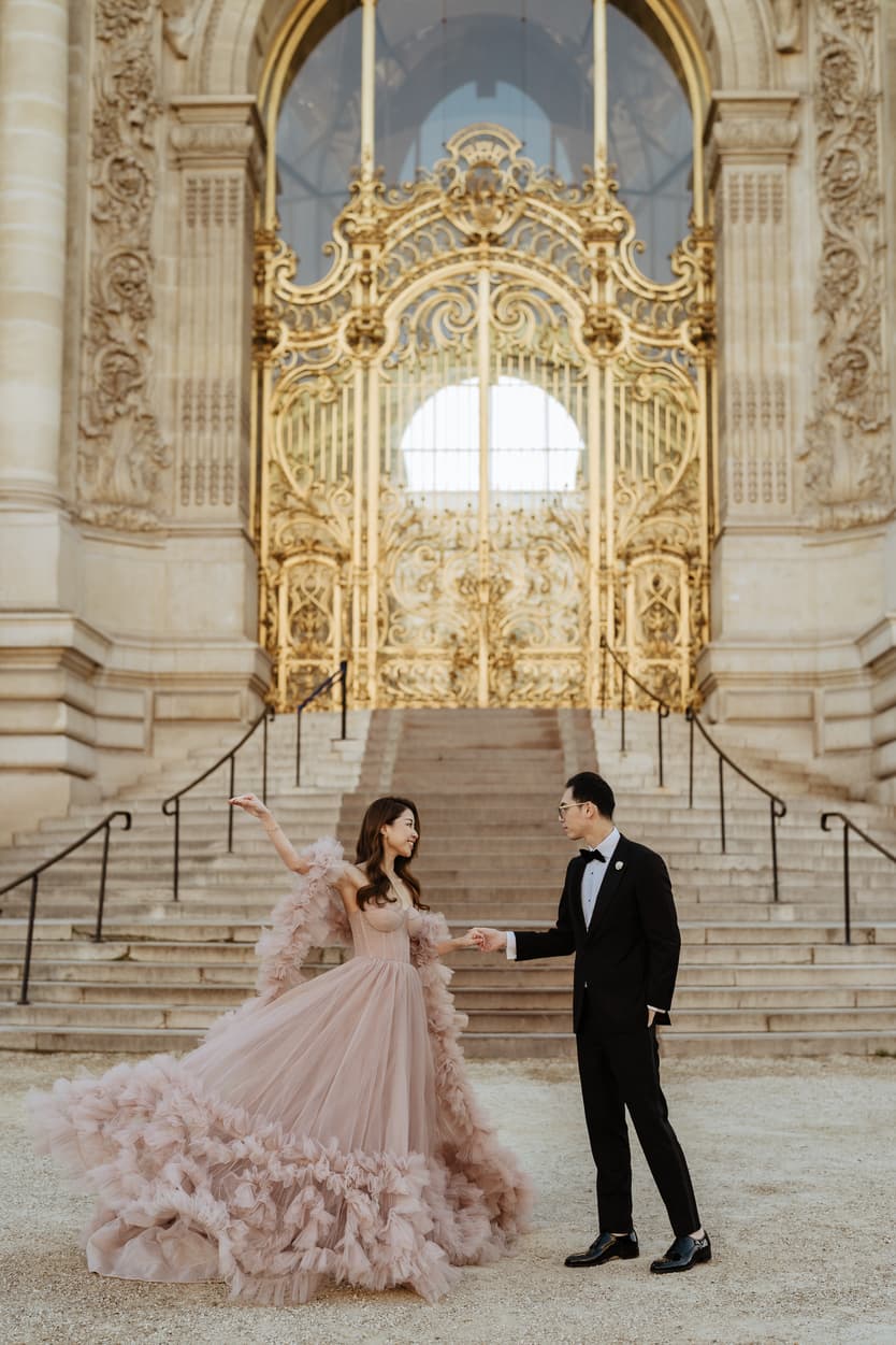 Couples wedding anniversary Photoshoot  Paris golden gate
