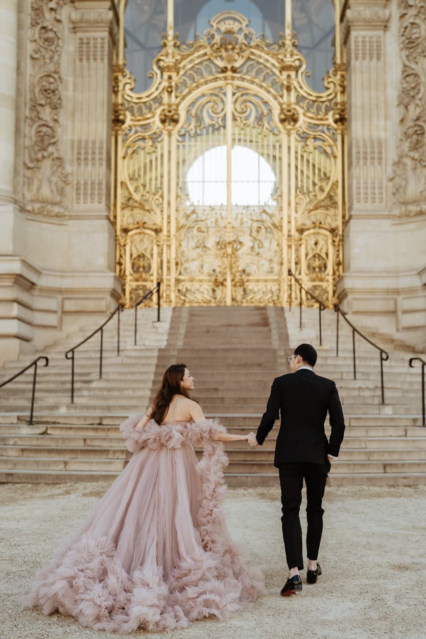Couples wedding anniversary Photoshoot  Paris golden gate