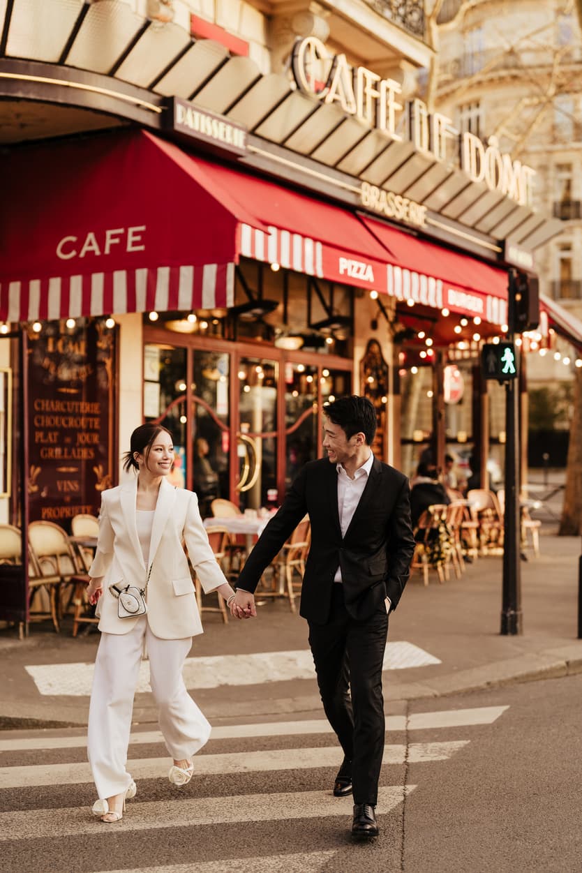 Couples Sunset Pre-wedding Photoshoot in Paris café Street 