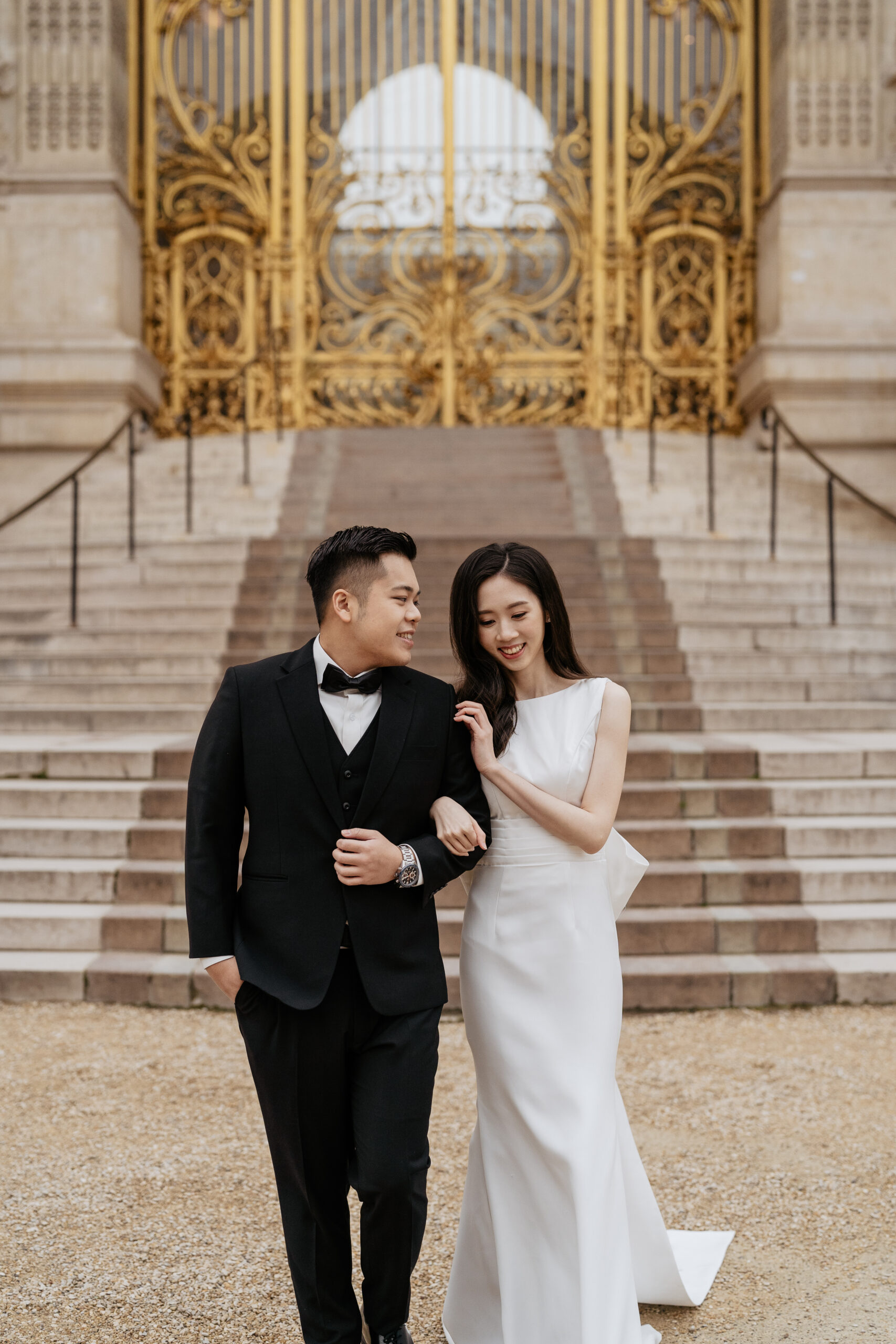 Couple full-day Pre-wedding Photoshoot in Paris Golden Gate