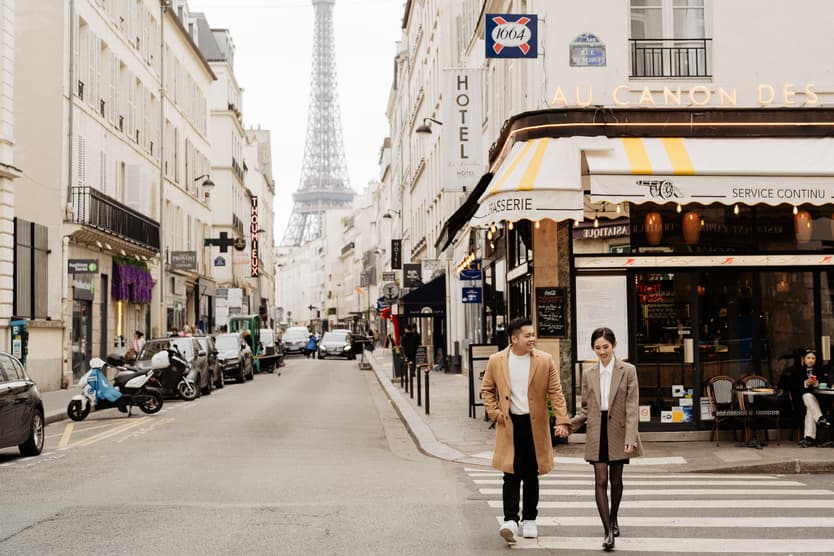 Couple full-day Pre-wedding Photoshoot in Paris with Eiffel Tower view
