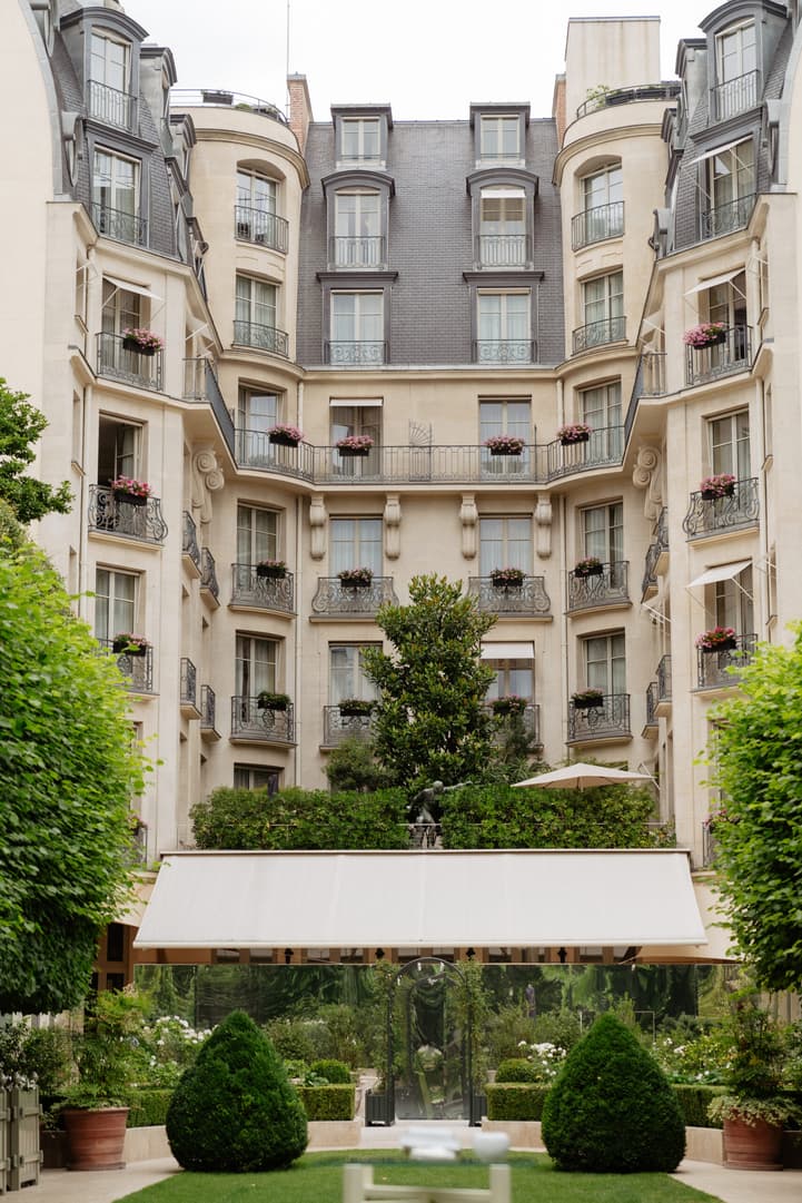 Destination wedding elopement at the luxurious Ritz Paris garden