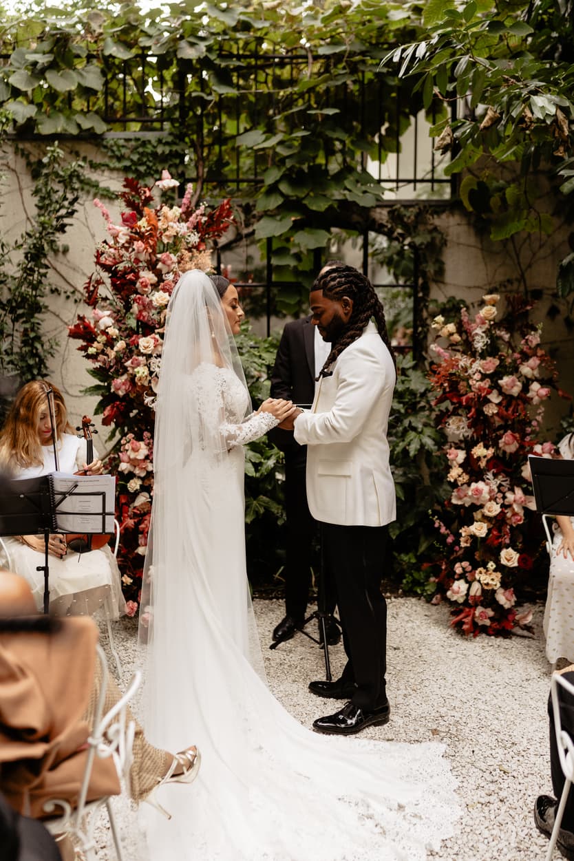 Destination elopement wedding Hotel Particulier Montmartre, Paris garden ceremony 