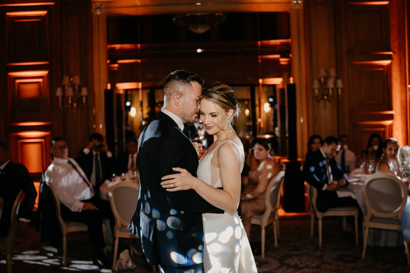 Groom and bride romantic first dance