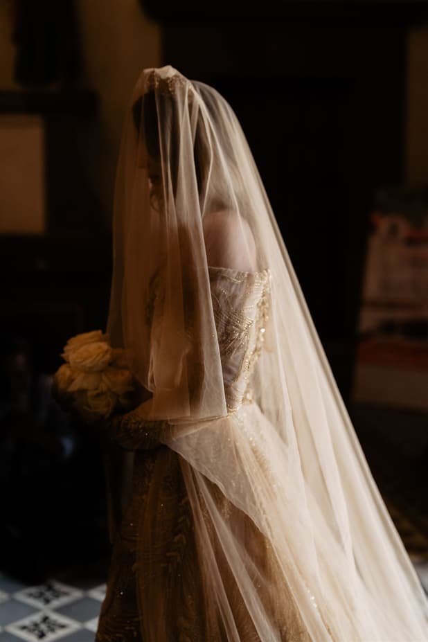 Bride entrance moment at the ceremony in the church Iglesia de San Francisco