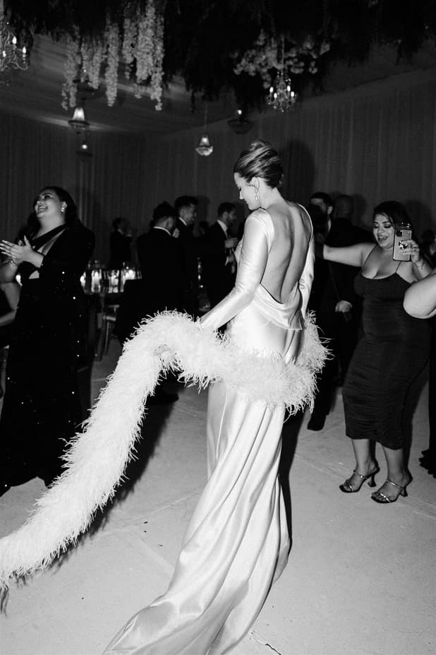 Chic Elegence Bride in silk dress vintage retro style with fur scarves for dance party