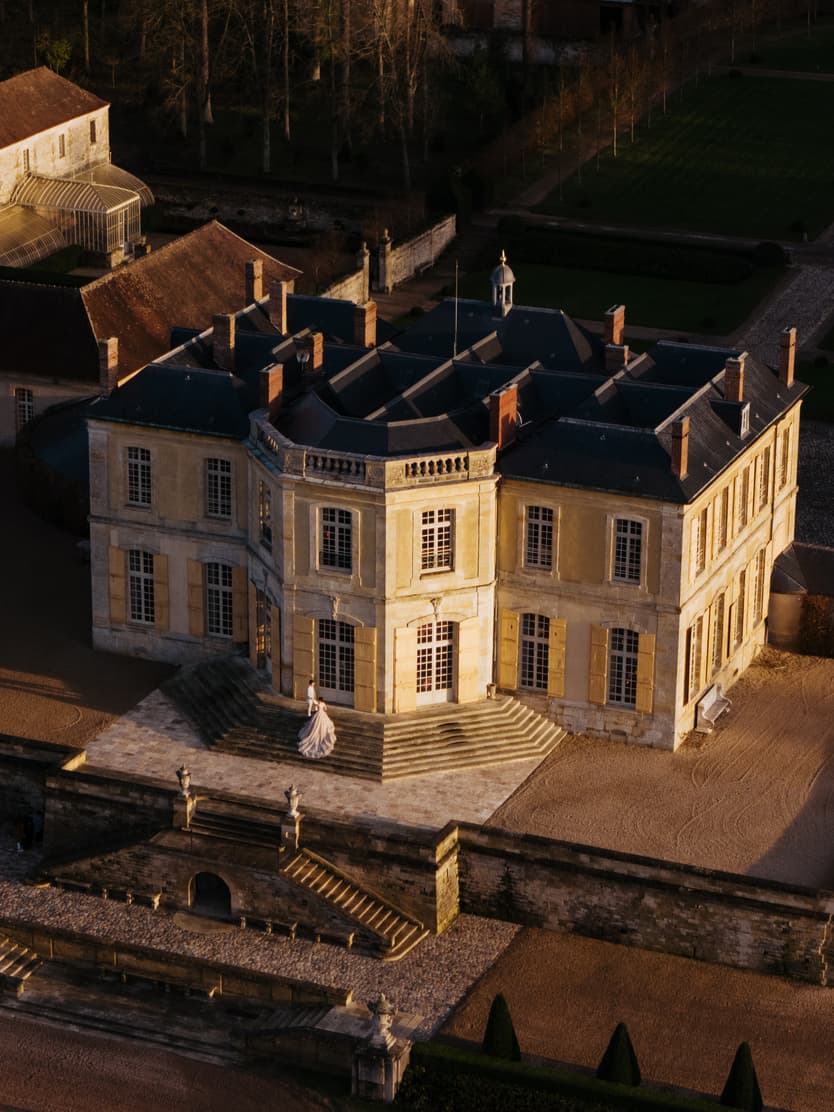 Chateau de Villette wedding photographer sunset