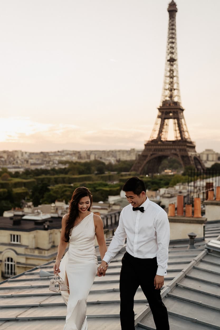 paris pre-wedding couple photoshoot on a secret paris rooftop