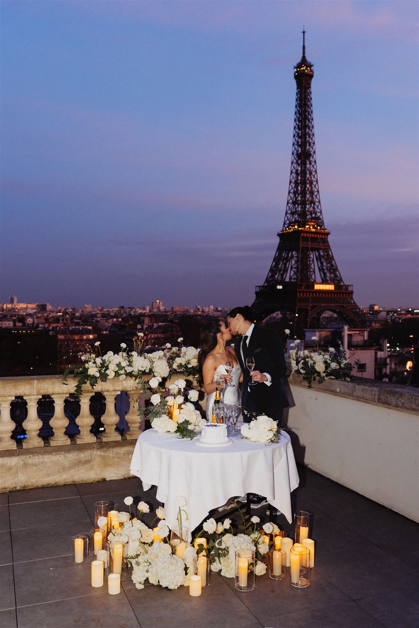 elopement wedding at shangrila paris with eiffel tower