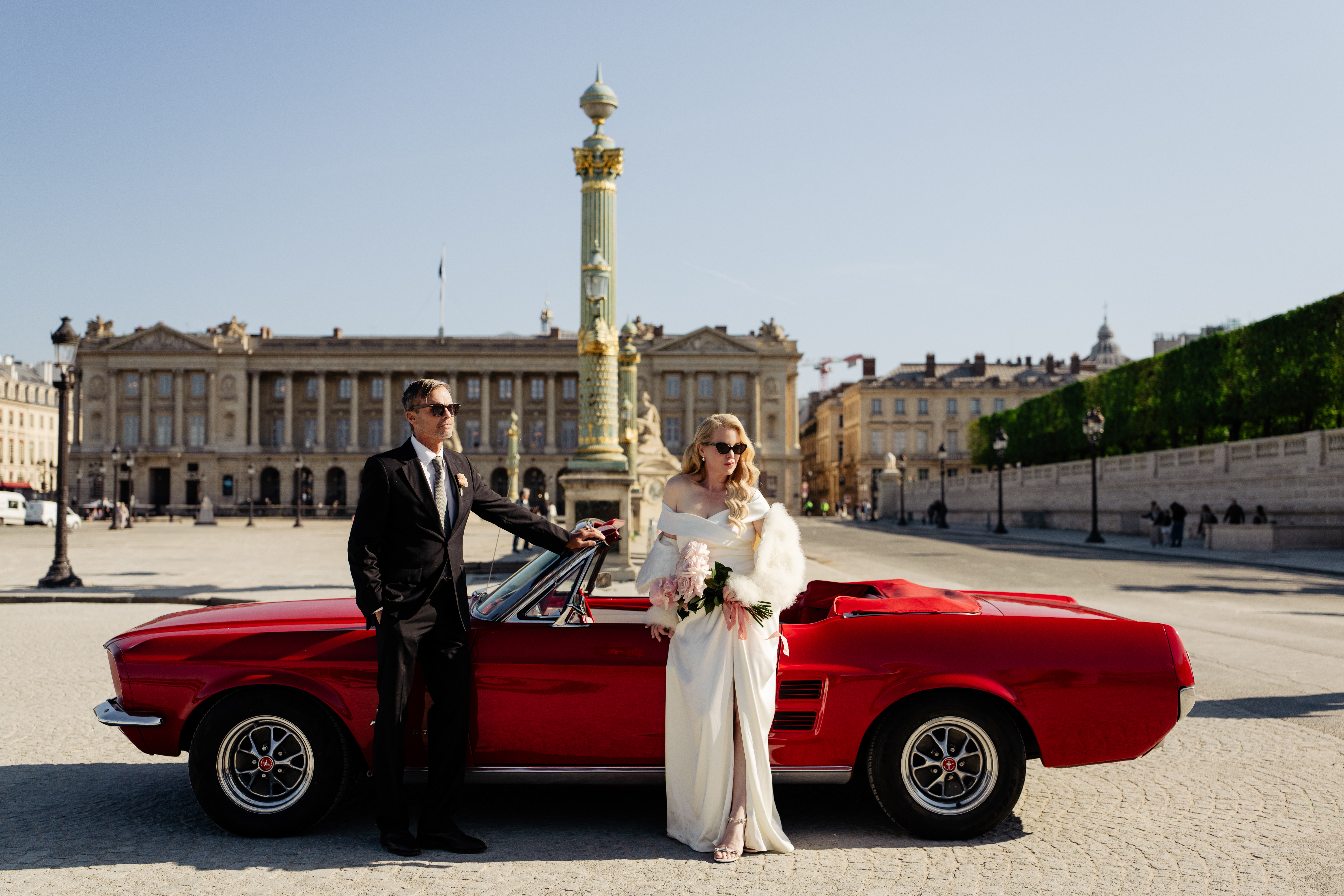 paris vintage car elopement wedding