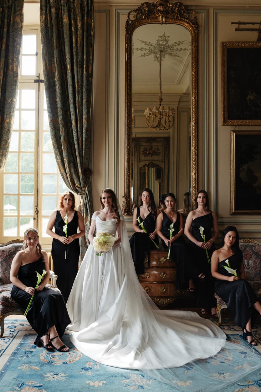 bridal wedding party at chateau du grand luce france
