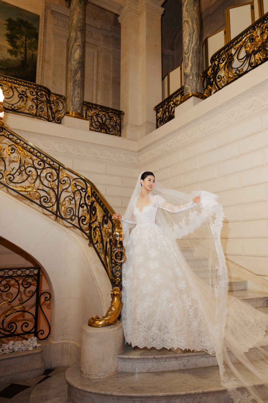 luxury pre-wedding paris shangri-la hotel staircase