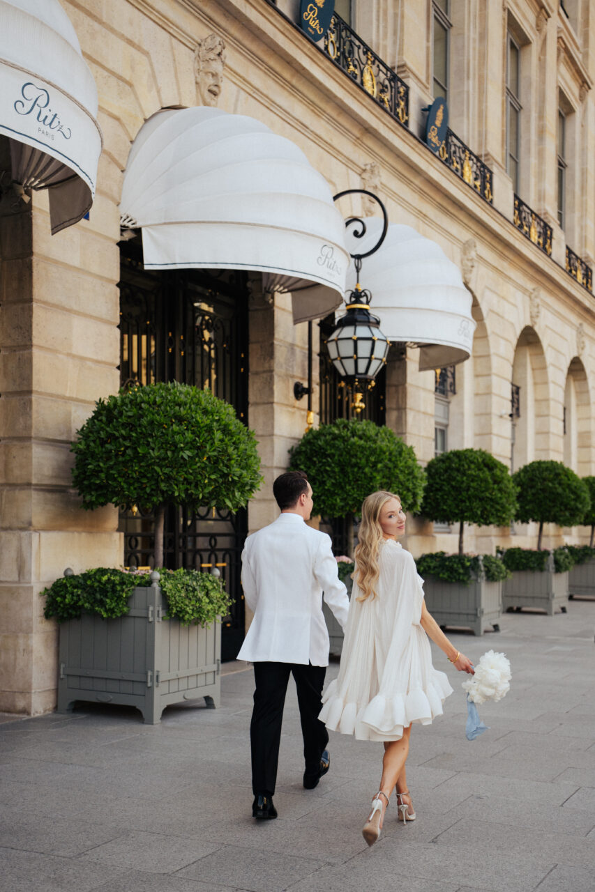 wedding couple portraits the ritz facade